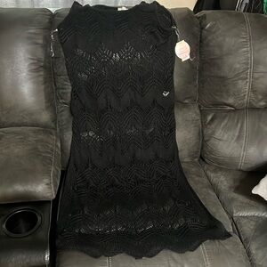 NWT. Women’s size 2X black bathing suit cover